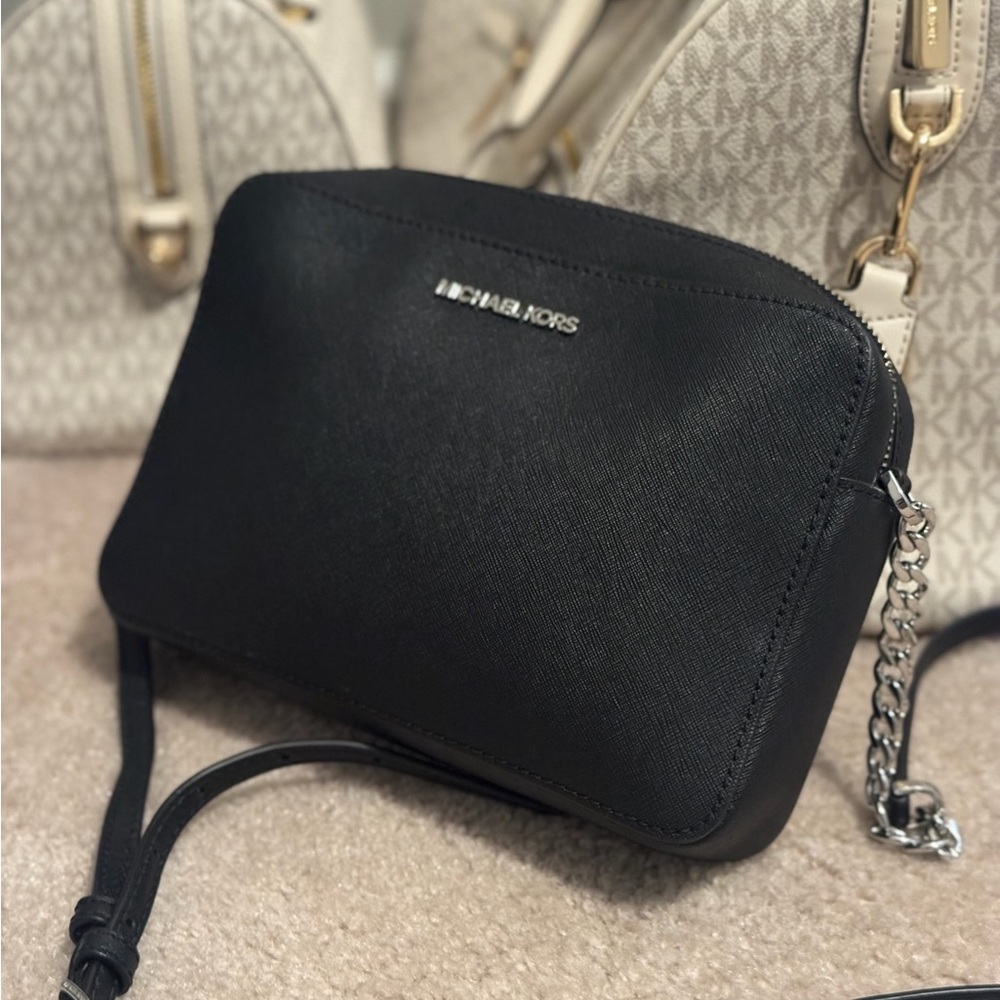 Michael Kors Black Jet Set Crossbody Bag Silver Hardware